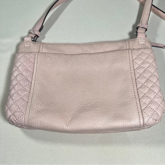 Vera Bradley Small Carryall Leather Crossbody Bag in "Pink Sands" Neutral Casual - Picture 2 of 16